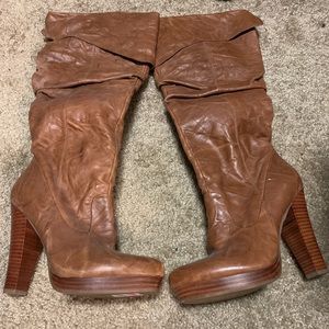 Super Cute Jessica Simpson Knee high boots 👢